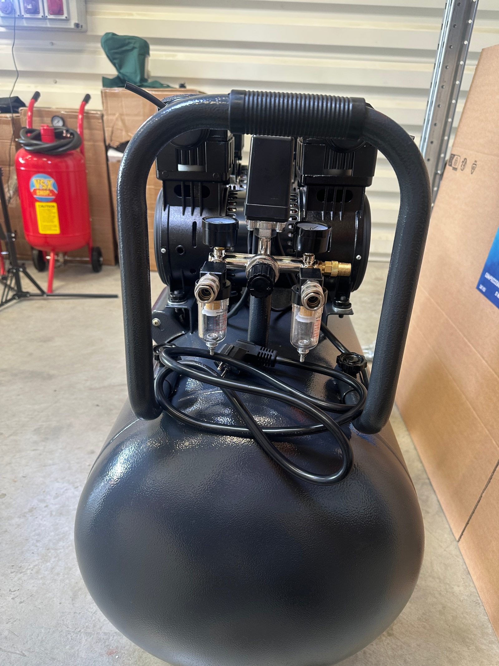 Compresseur silencieux PRODIF 180 litres 4 CV 8 bar - PROSIL4180 — photo 4